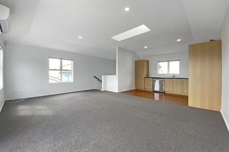 Photo of property in 5/25 Mana Street, Vogeltown, Wellington, 6021