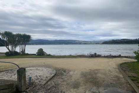 Photo of property in 4 Seaview Road, Paremata, Porirua, 5024