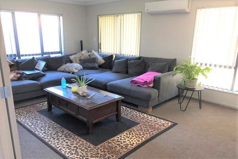 Photo of property in 59a Gloucester Road, Manurewa, Auckland, 2102