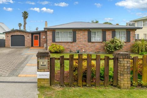 Photo of property in 69 Ngatai Road, Otumoetai, Tauranga, 3110
