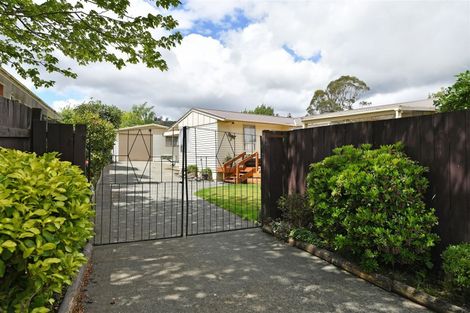Photo of property in 4 Speargrass Grove, Timberlea, Upper Hutt, 5018