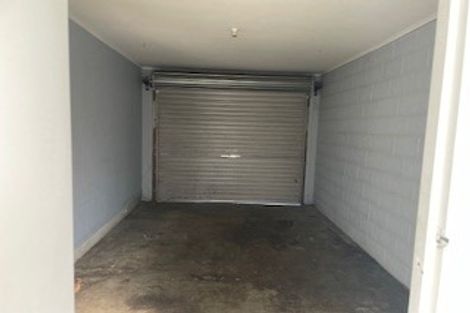 Photo of property in 2/6 Clevedon Road, Papakura, 2110