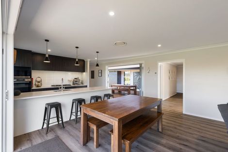 Photo of property in 18 Ashgrove Lane, Ashhurst, Palmerston North, 4470