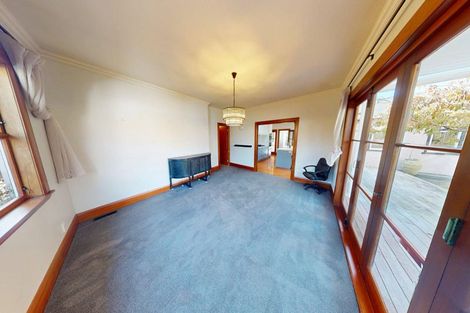 Photo of property in 10 Saint Johns Avenue, Palmerston North, 4414