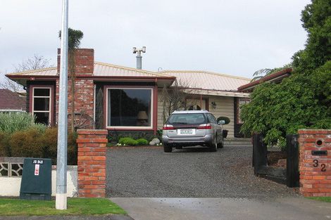 Photo of property in 32 Saint Albans Avenue, Hokowhitu, Palmerston North, 4410