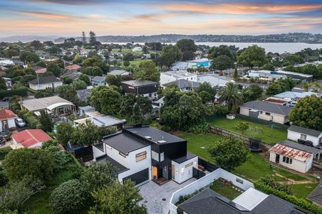 Photo of property in 6a Kohanga Road, Mangere Bridge, Auckland, 2022