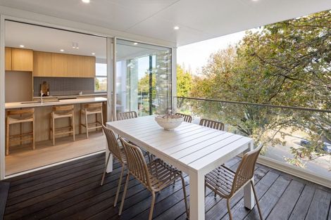 Photo of property in 1/2 Woodstock Road, Fairfield, Hamilton, 3214