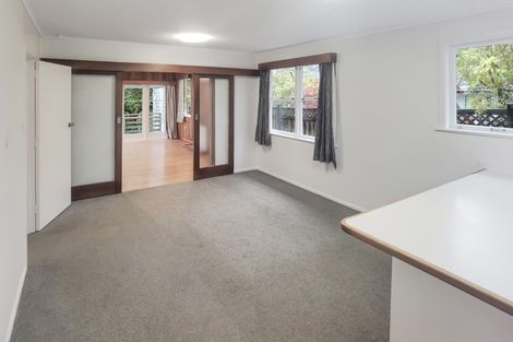Photo of property in 31 Lowtherhurst Road, Massey, Auckland, 0614