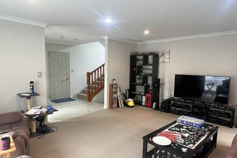 Photo of property in 111a Triangle Road, Massey, Auckland, 0614
