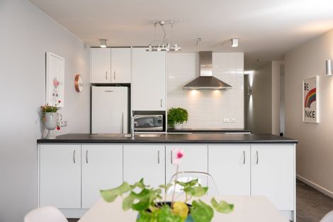 Photo of property in Montreaux Apartments, 8a/164 The Terrace, Wellington Central, Wellington, 6011