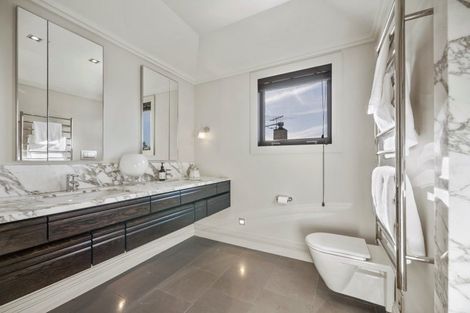 Photo of property in 5 Bridgewater Road, Parnell, Auckland, 1052