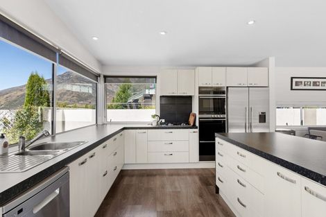 Photo of property in 33 Onslow Road, Lake Hayes, Queenstown, 9304