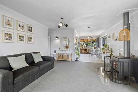 Photo of property in 31 Hutchins Street, Waitara, 4320