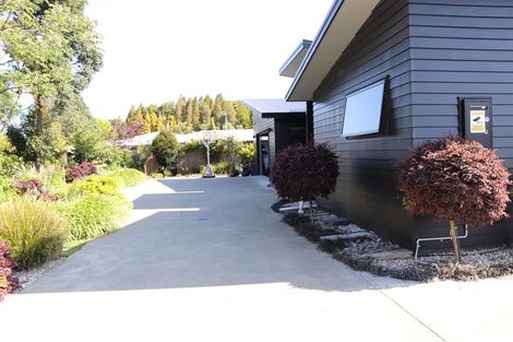 Photo of property in 27 Jervois Road, Jervoistown, Napier, 4112