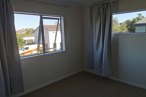 Photo of property in 73c Nile Road, Milford, Auckland, 0620