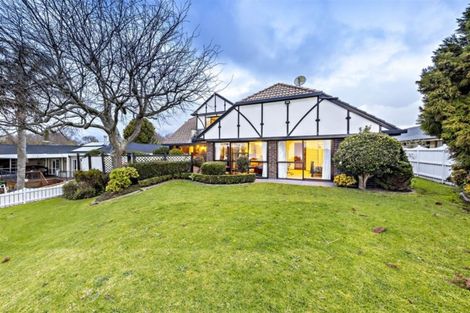 Photo of property in 6 Chica Place, Conifer Grove, Takanini, 2112