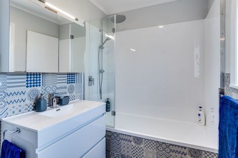 Photo of property in 47 Clarence Cox Crescent, Pirimai, Napier, 4112