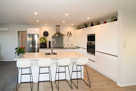 Photo of property in 28 Feist Street, Carterton, 5713