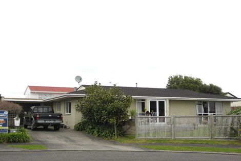 Photo of property in 22 Kellyville Heights, Merrilands, New Plymouth, 4312