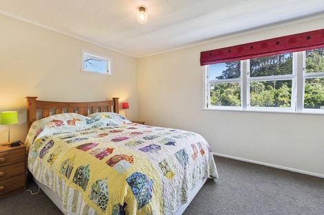 Photo of property in 28 Tannadyce Street, Strathmore Park, Wellington, 6022