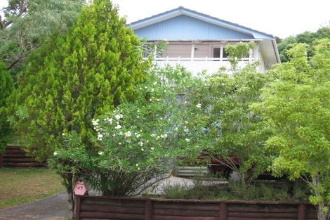 Photo of property in 49 Tamahere Drive, Glenfield, Auckland, 0629