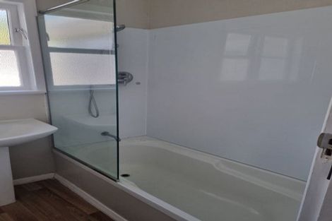 Photo of property in 1/173 Wainuiomata Road, Wainuiomata, Lower Hutt, 5014