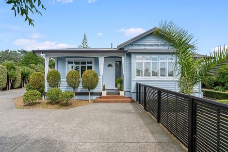Photo of property in 9b Portland Drive, Mangorei, New Plymouth, 4312