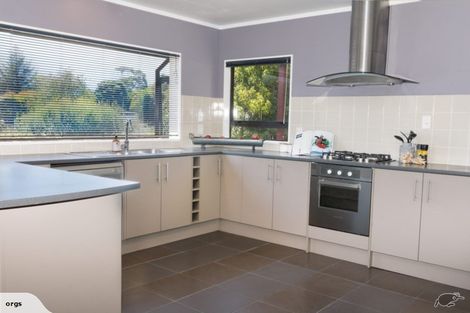 Photo of property in 42 Sailmaker Close, Whitby, Porirua, 5024