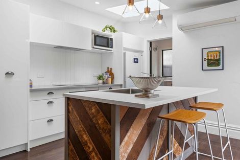 Photo of property in 21 Serpentine Avenue, Dunedin Central, Dunedin, 9016