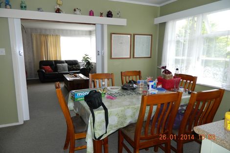 Photo of property in 26 Horokiwi Road West, Newlands, Wellington, 6037