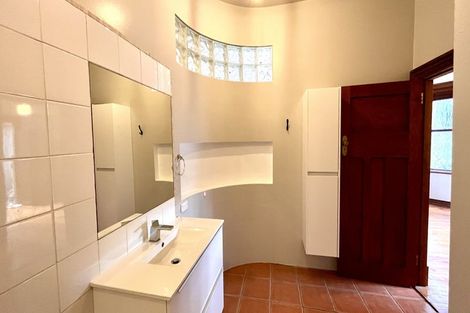 Photo of property in 37 Lawrence Street, Newtown, Wellington, 6021