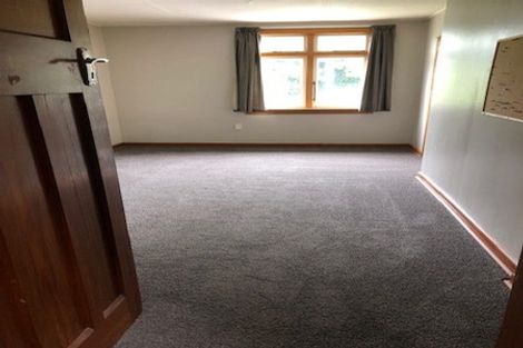 Photo of property in 25 Karina Terrace, Roslyn, Palmerston North, 4414