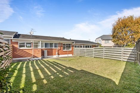 Photo of property in 2/3 Stanley Avenue, Milford, Auckland, 0620