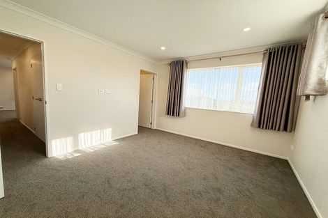 Photo of property in 7a Marco Place, Highland Park, Auckland, 2010