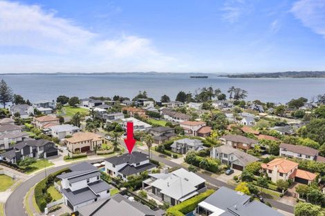 Photo of property in 14 Tranquility Rise, Mellons Bay, Auckland, 2014