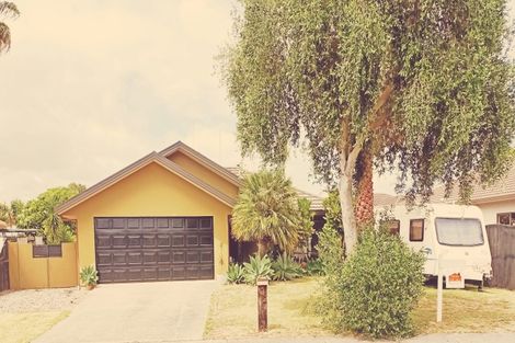 Photo of property in 42 Katerini Grove, Papamoa Beach, Papamoa, 3118