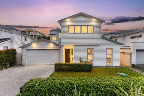 Photo of property in 21 Caldera Drive, Long Bay, Auckland, 0630