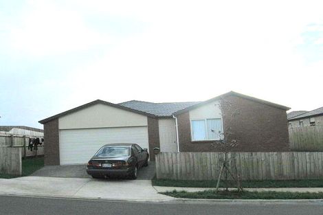 Photo of property in 62 Woodbank Drive, Glen Eden, Auckland, 0602