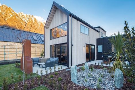 Photo of property in 42 Jack Hanley Drive, Jacks Point, Queenstown, 9371