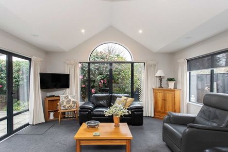 Photo of property in 155a Weston Road, St Albans, Christchurch, 8052