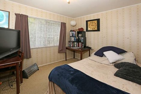 Photo of property in 5 Rathgar Road, Henderson, Auckland, 0610