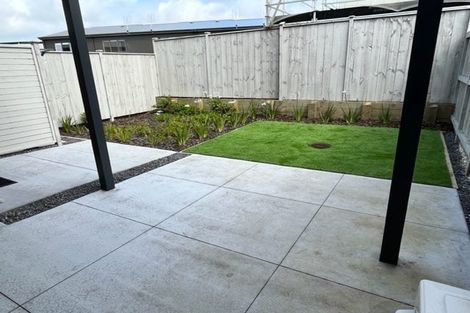 Photo of property in 21 Orona Place, Takanini, 2112