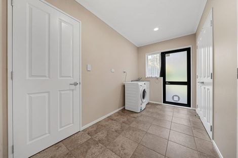 Photo of property in 5b Raukawa Grove, Waiuku, 2123