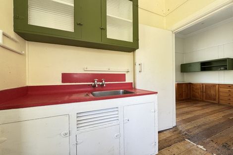 Photo of property in 85 Tiber Street, Island Bay, Wellington, 6023