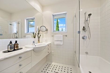 Photo of property in 8a Long Drive, Saint Heliers, Auckland, 1071