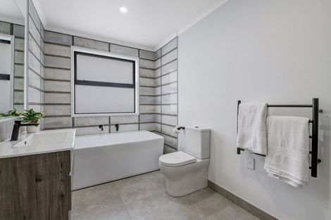 Photo of property in 6 Urumaraki Avenue, Helensville, 0800