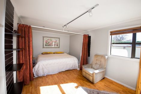 Photo of property in 20 Frye Crescent, Albert Town, Wanaka, 9305