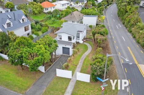 Photo of property in 2 Ironside Road, Johnsonville, Wellington, 6037