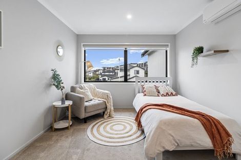 Photo of property in 8 Killick Place, Long Bay, Auckland, 0630