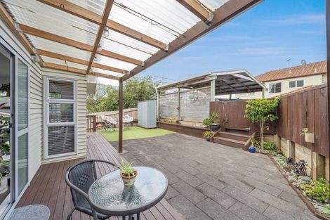 Photo of property in 42b Rodney Street, Howick, Auckland, 2014